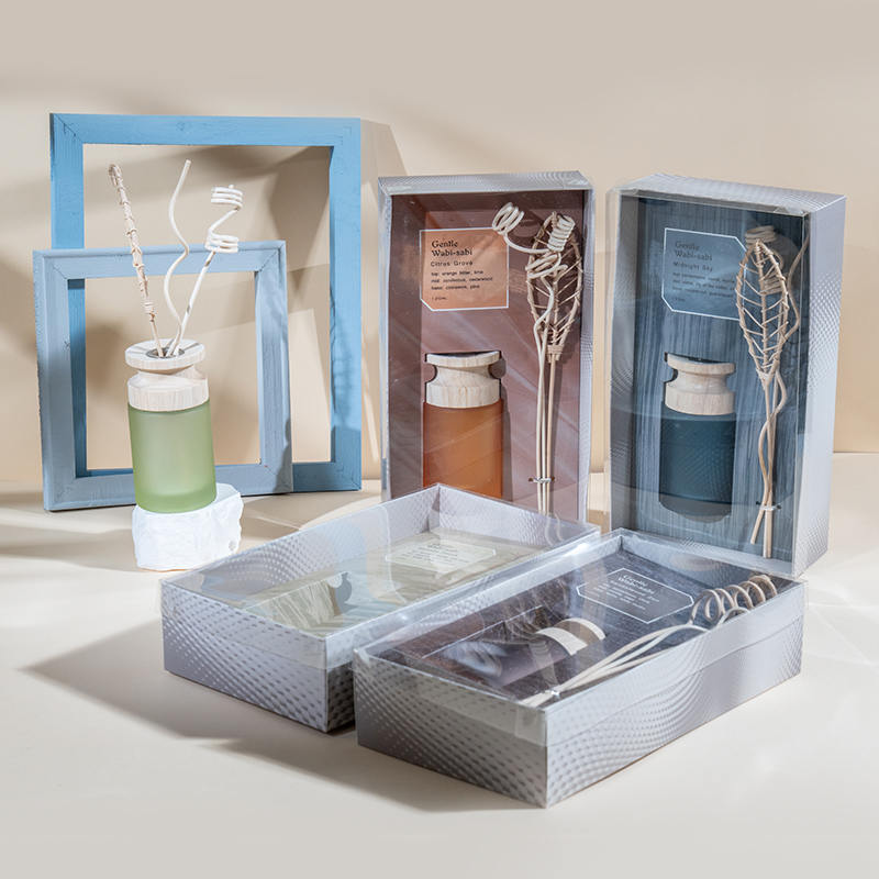 Lagena vitrea alta cylindrica arundineus diffundens cum ligneo-aroma diffundente venditore