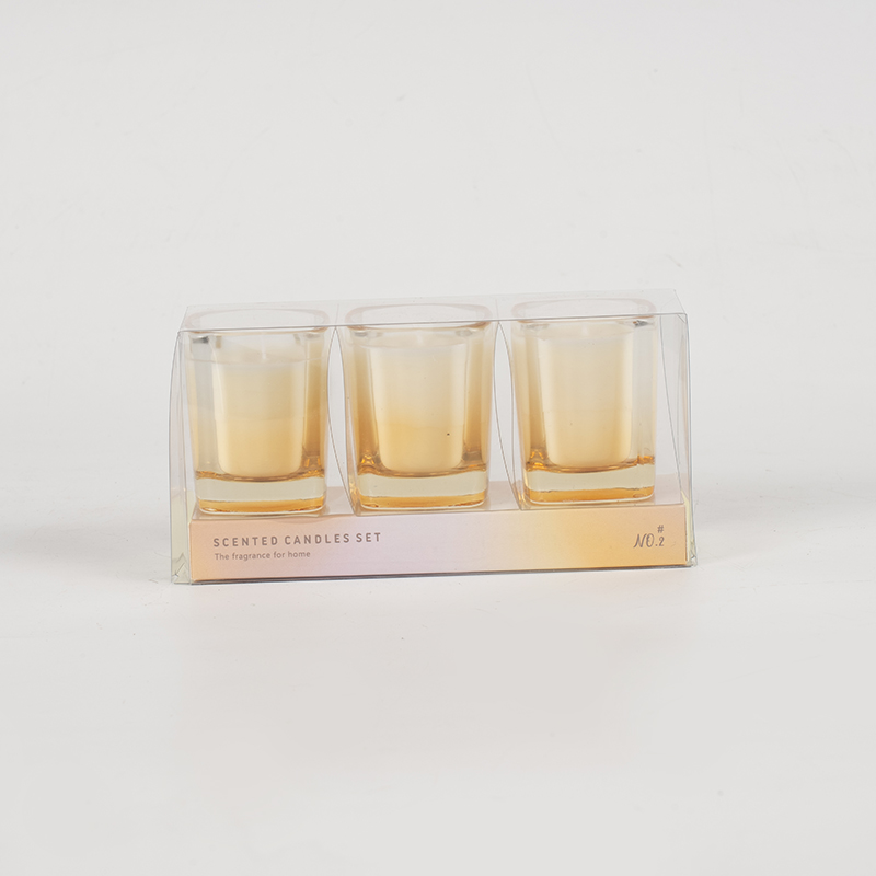 3pcs candelae quadratae cum gradiente colore positae