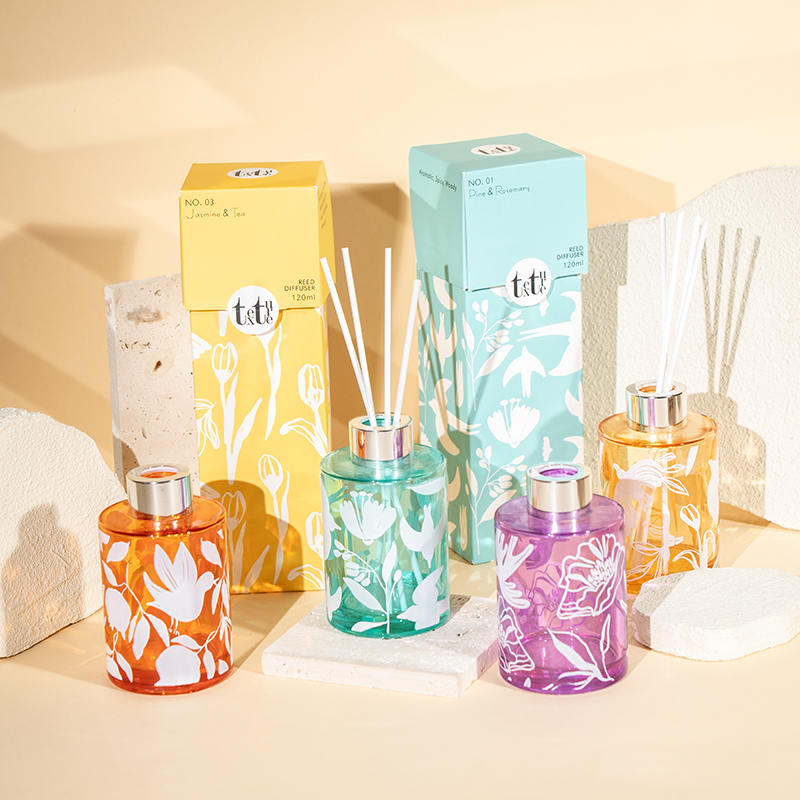 Classic altum rotundum utrem calamum diffundens cum excudendi