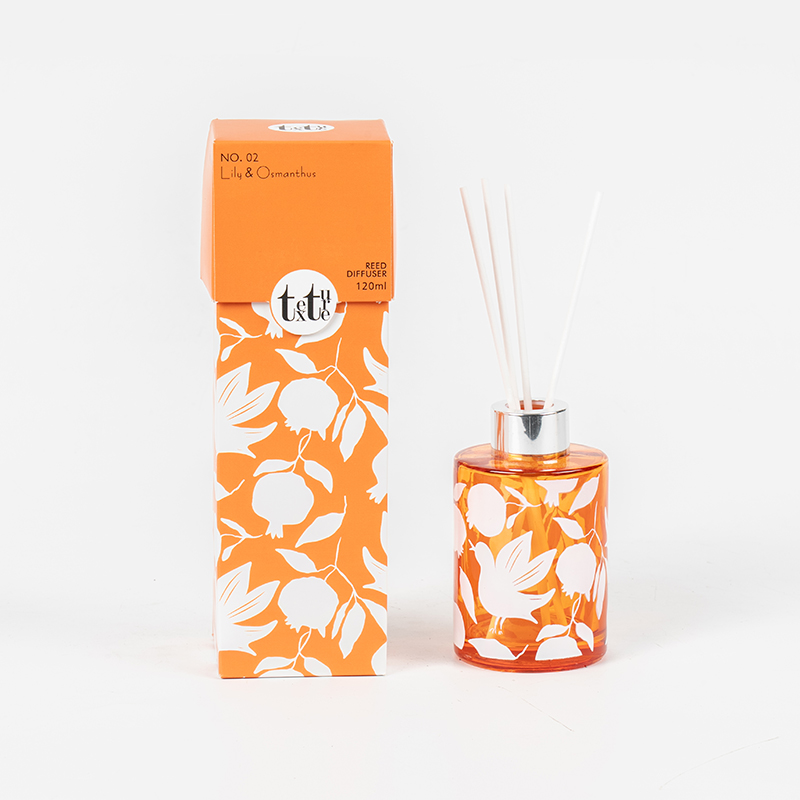 Classic altum rotundum utrem calamum diffundens cum excudendi